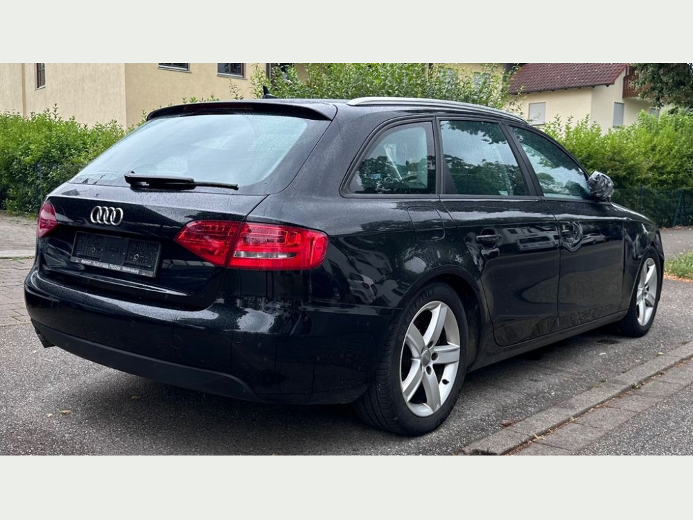 Audi A4 Avant 2.0 TDI Ambition/Xenon/Navi/PDC 2011/11