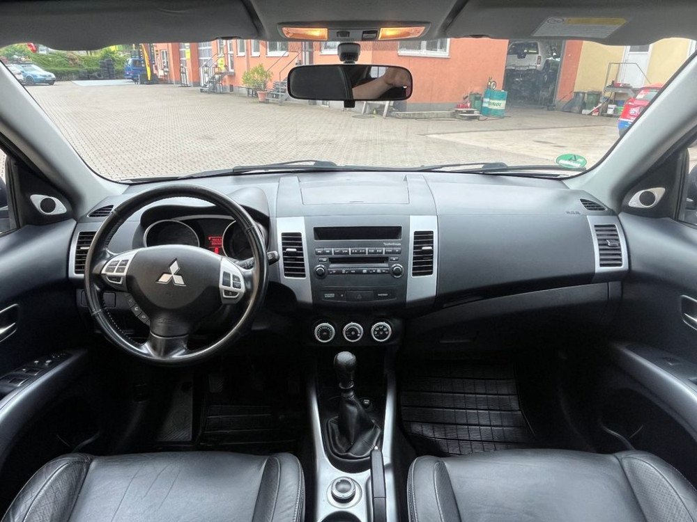 Mitsubishi Outlander 2.0 DI-D Instyle 4x4 Klimaut Leder AHK 2007/2