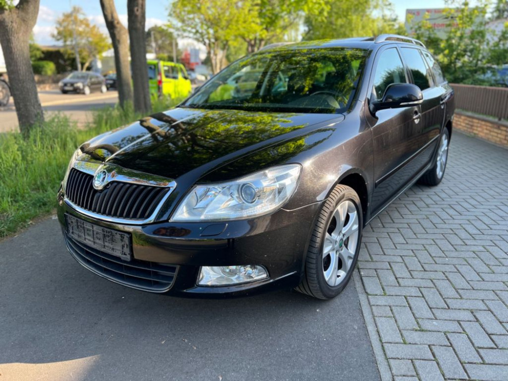 Skoda Octavia Combi Elegance Automatikgetriebe Xenon 2012/6