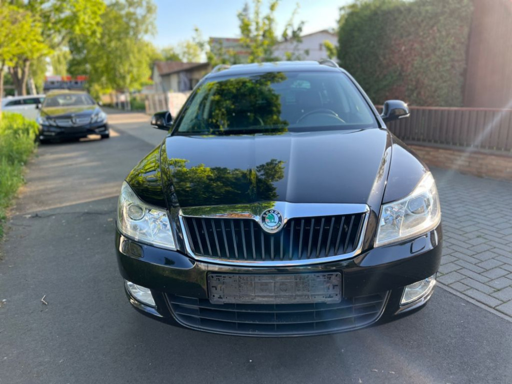 Skoda Octavia Combi Elegance Automatikgetriebe Xenon 2012/6