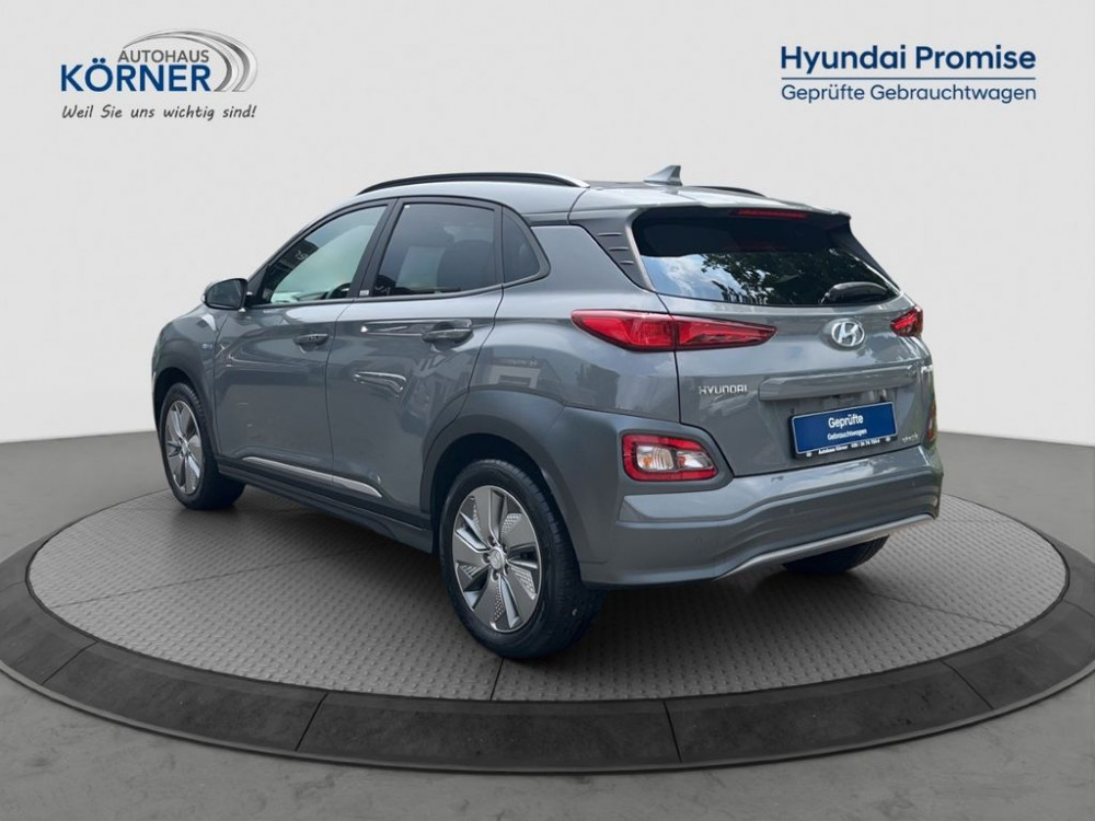 Hyundai KONA electro STYLE (100kW) *NAVI*SITZHZ*PDC*KLIM 2020/9