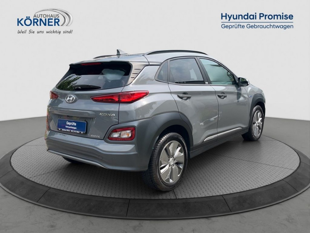 Hyundai KONA electro STYLE (100kW) *NAVI*SITZHZ*PDC*KLIM 2020/9