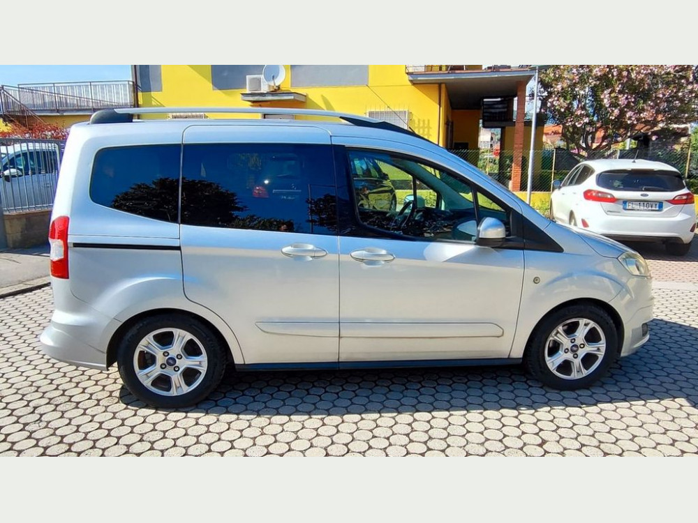 Ford Ford Tourneo Courier 1.5 TDCI 75 CV Plus 2015/6