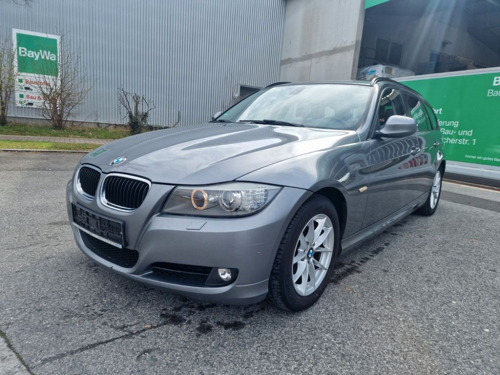 BMW 318d Baureihe  Navi Tempomat Klimaautomatik 2012/4