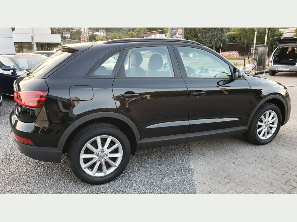 Audi Q3 2.0 TFSI quattro/Automatik /Navi /Xenon /1.Hd 2014/8