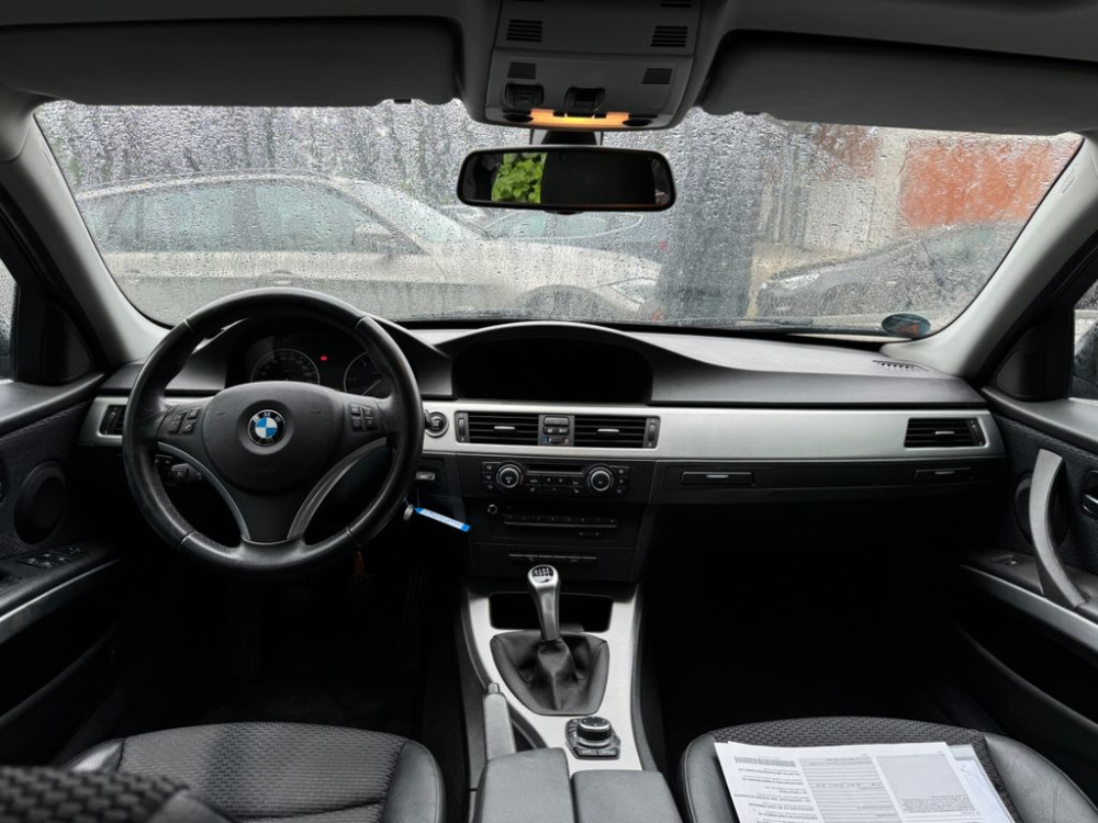 BMW 320 Baureihe 3 Touring d 2011/3