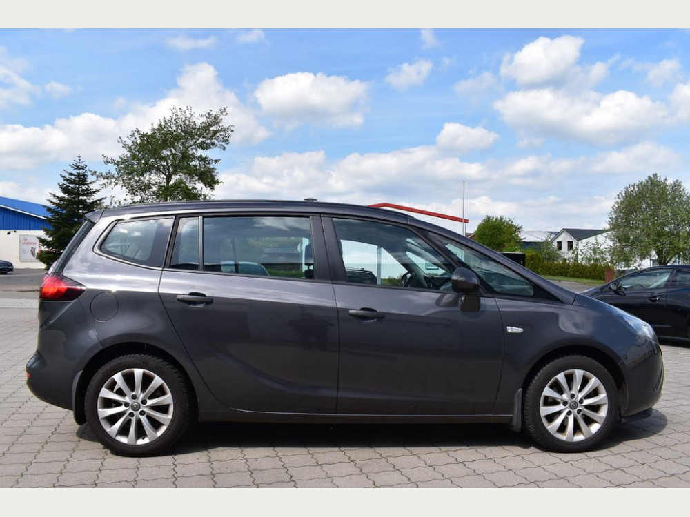 Opel Zafira C Tourer Edition,1.Hand,7Sitzer,AHK 2012/6