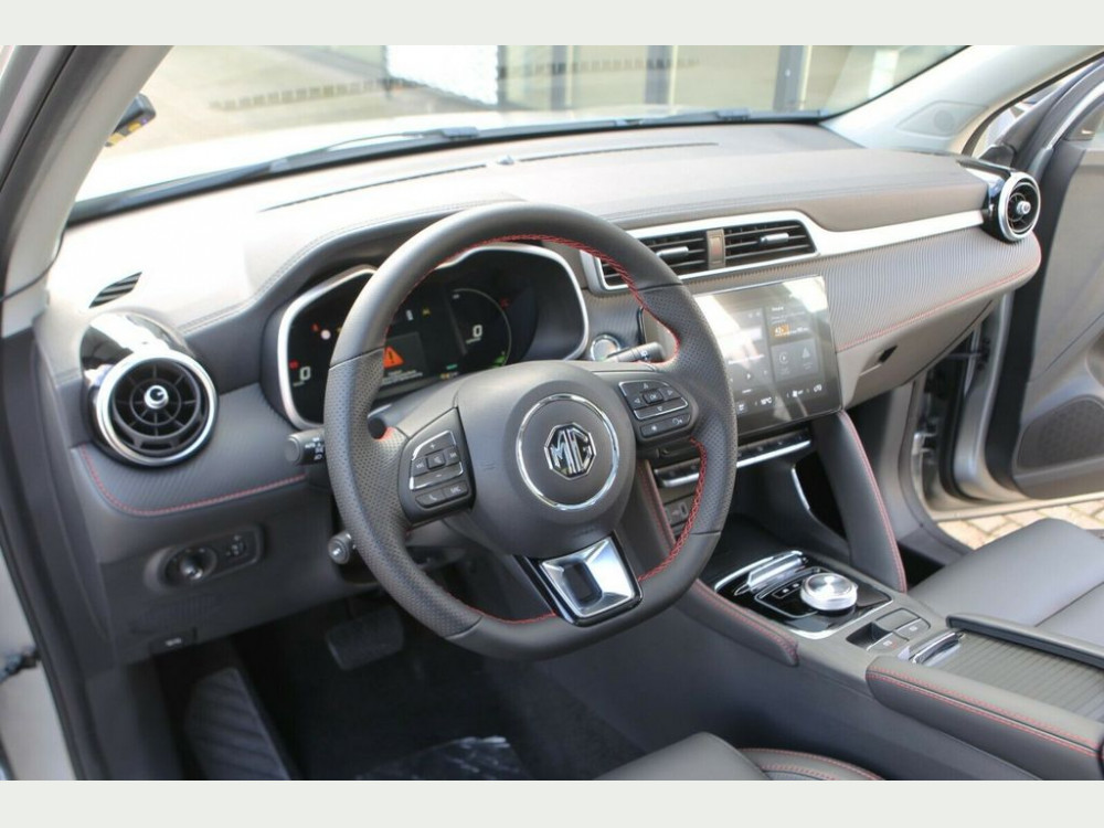 MG ZS EV Aut. Luxury Maximale NAV Qi Panorama LEDER 2023/8