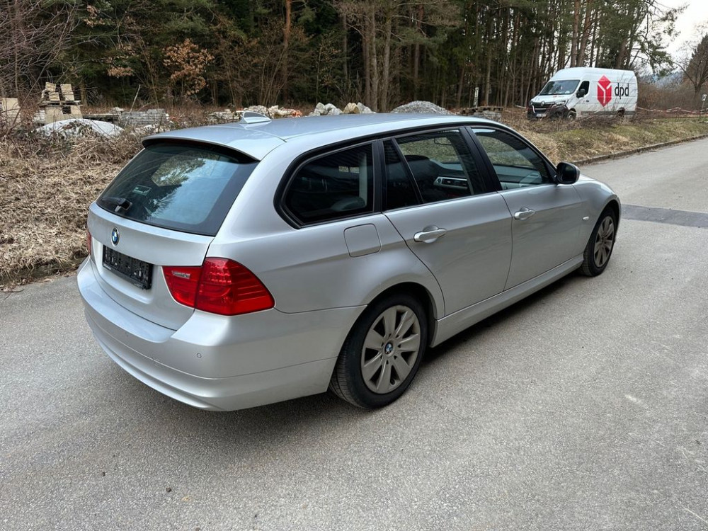BMW 318d Touring e91*Facelift*3.Hand*Scheckheft Voll 2010/6