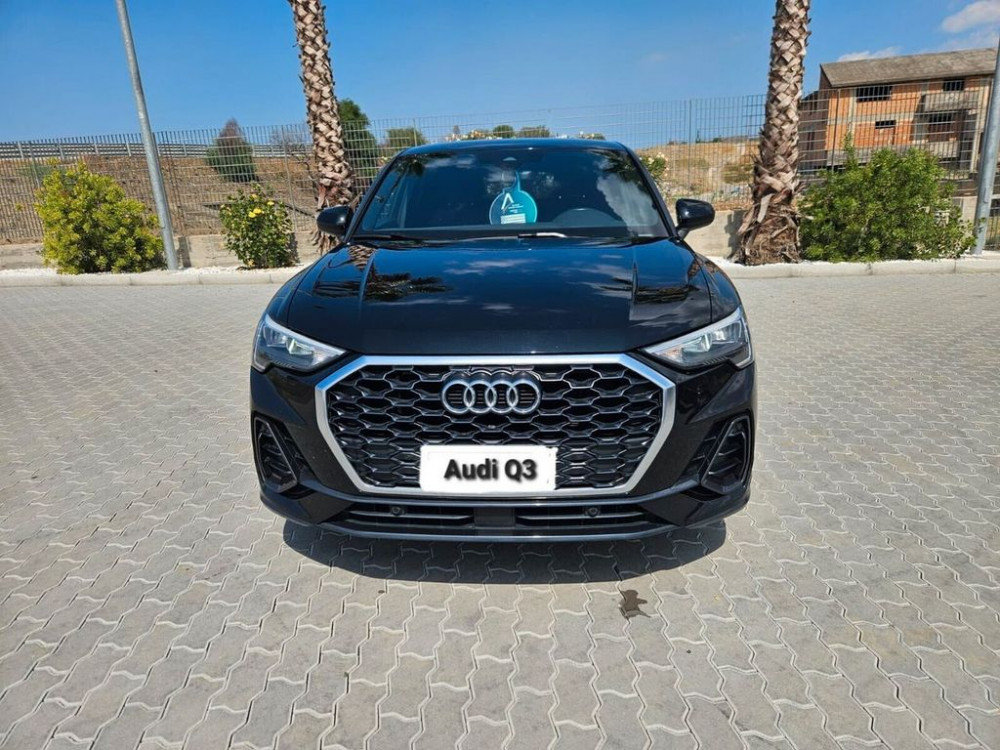 Audi Audi Q3 35 TDI S tronic Sport//** 2020/5