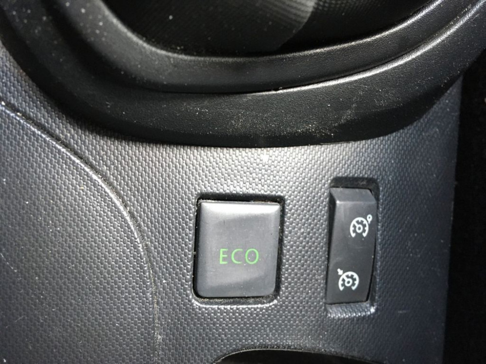 Renault Captur 1.5 dCi 90 eco² Expression ENERGY 2014/8