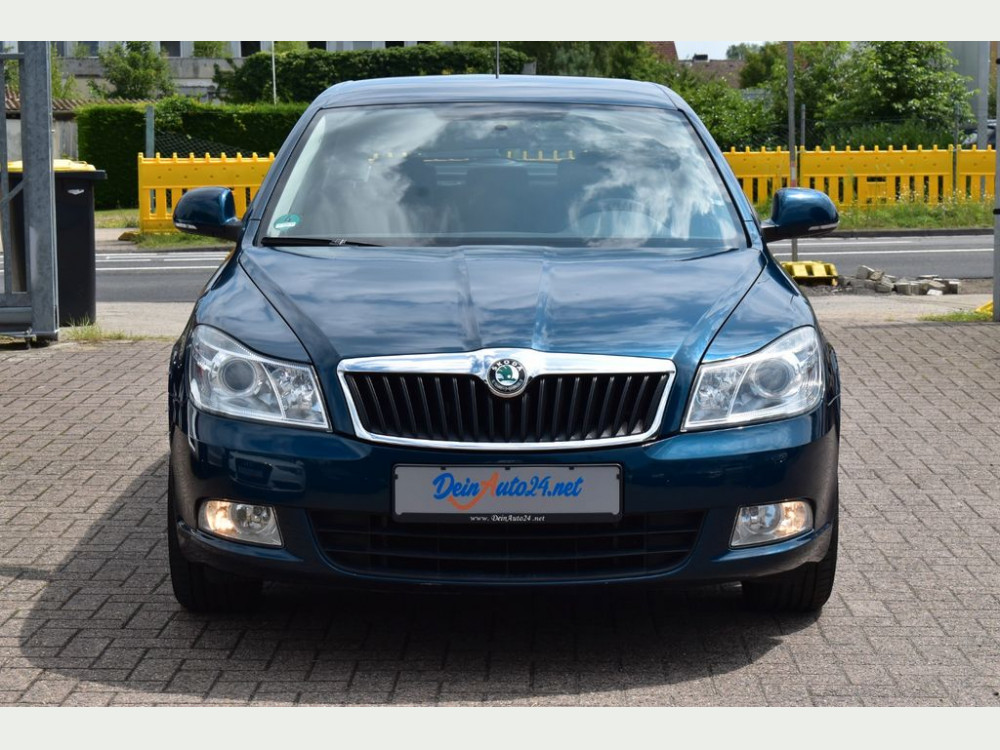 Skoda Octavia Lim. Family 1.Hd|Klimaaut.|Si-Hzg|PDC|BC 2012/3