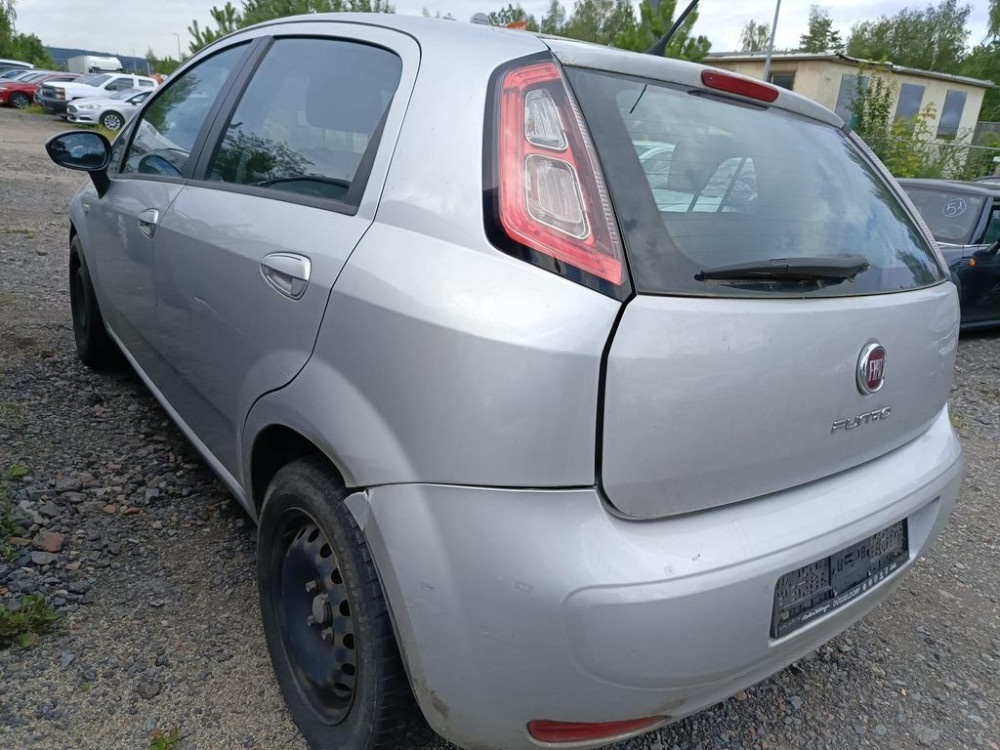 Fiat Punto Pop 1.2 KAT Metallic Klima 2014/5