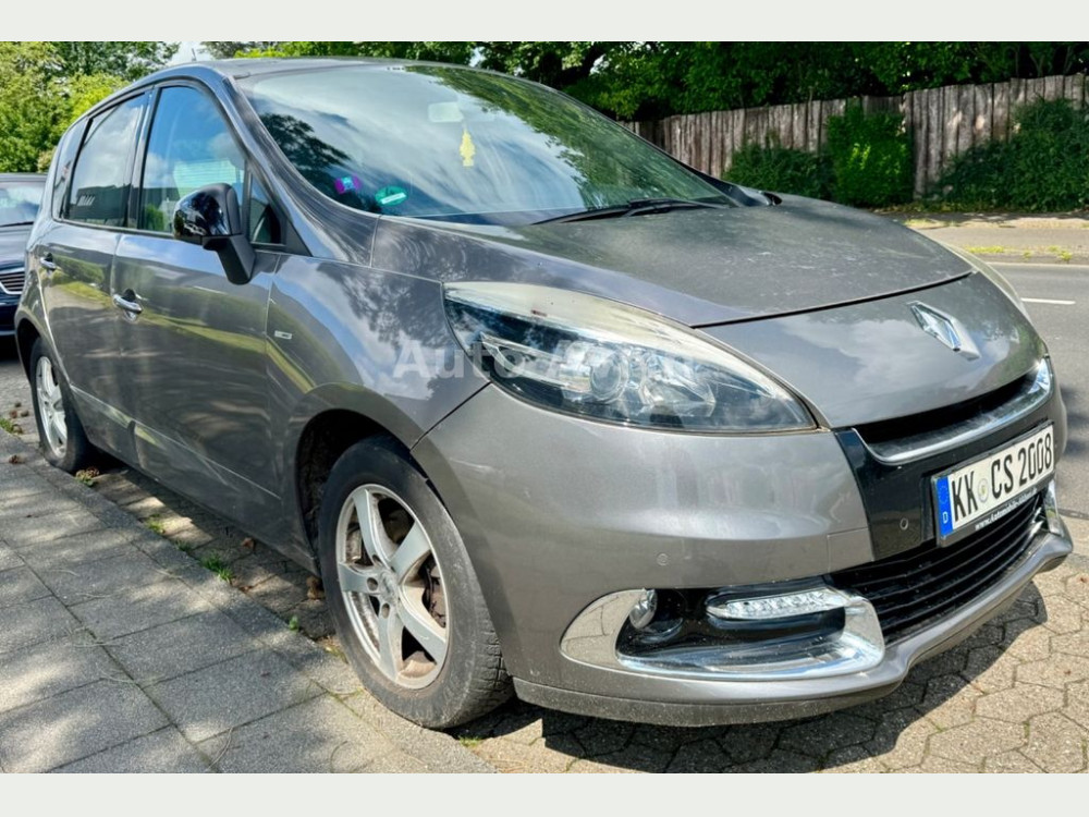 Renault Scenic III BOSE Edition-PANO-TEMPO-PDC-EXPORT 2013/1