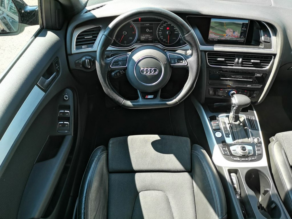 Audi A4 3.0 TDI Sline Sportpaket/plus AUDI Scheckheft 2012/8