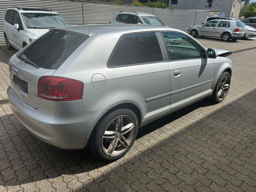 Audi A3 1.6 Attraction 2010/3