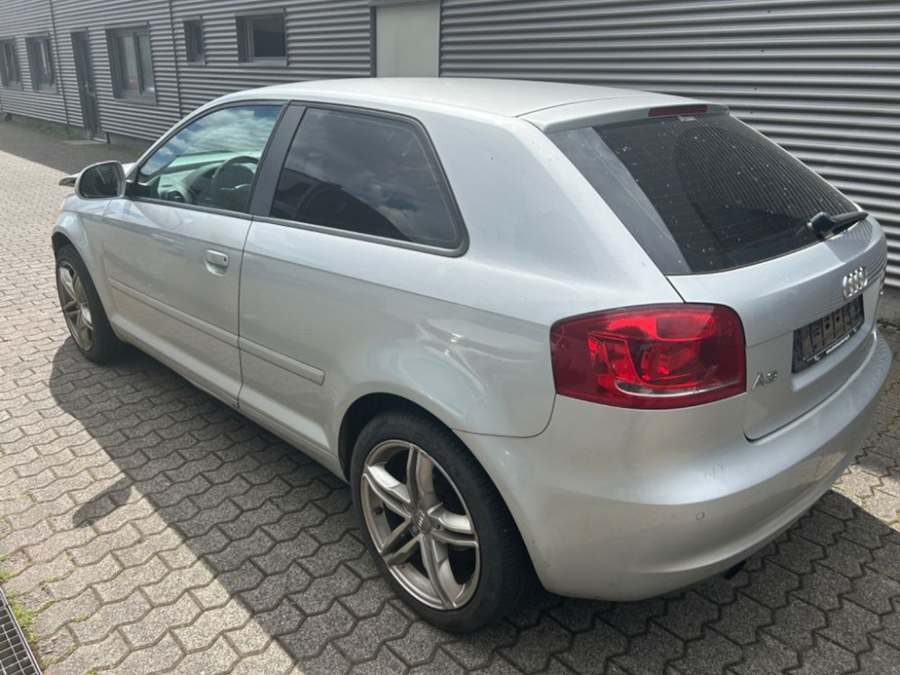 Audi A3 1.6 Attraction 2010/3